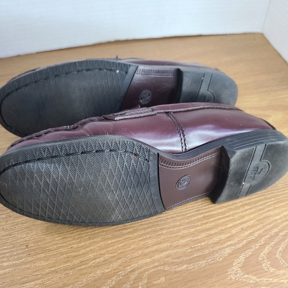 G.H. Bass Larson Weejuns Styled Dress Shoes, Size: 4, Color: Burgundy - Picture 13 of 14